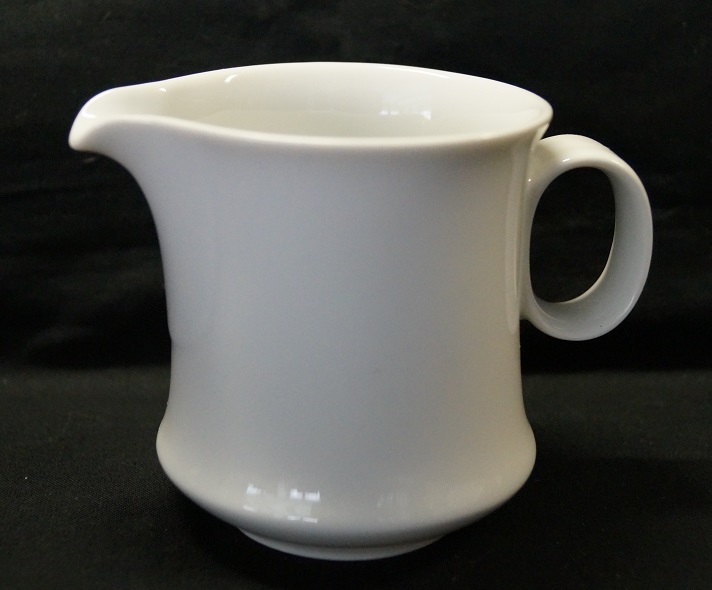 Hutschenreuther Scala bianca - Weiss - glasiert: Milchkännchen f. 6 Pers. 0,20 ltr. Hutschenreuther Scala bianca - Weiss - glasiert: Milchkännchen f. 6 Pers. 0,20 ltr.