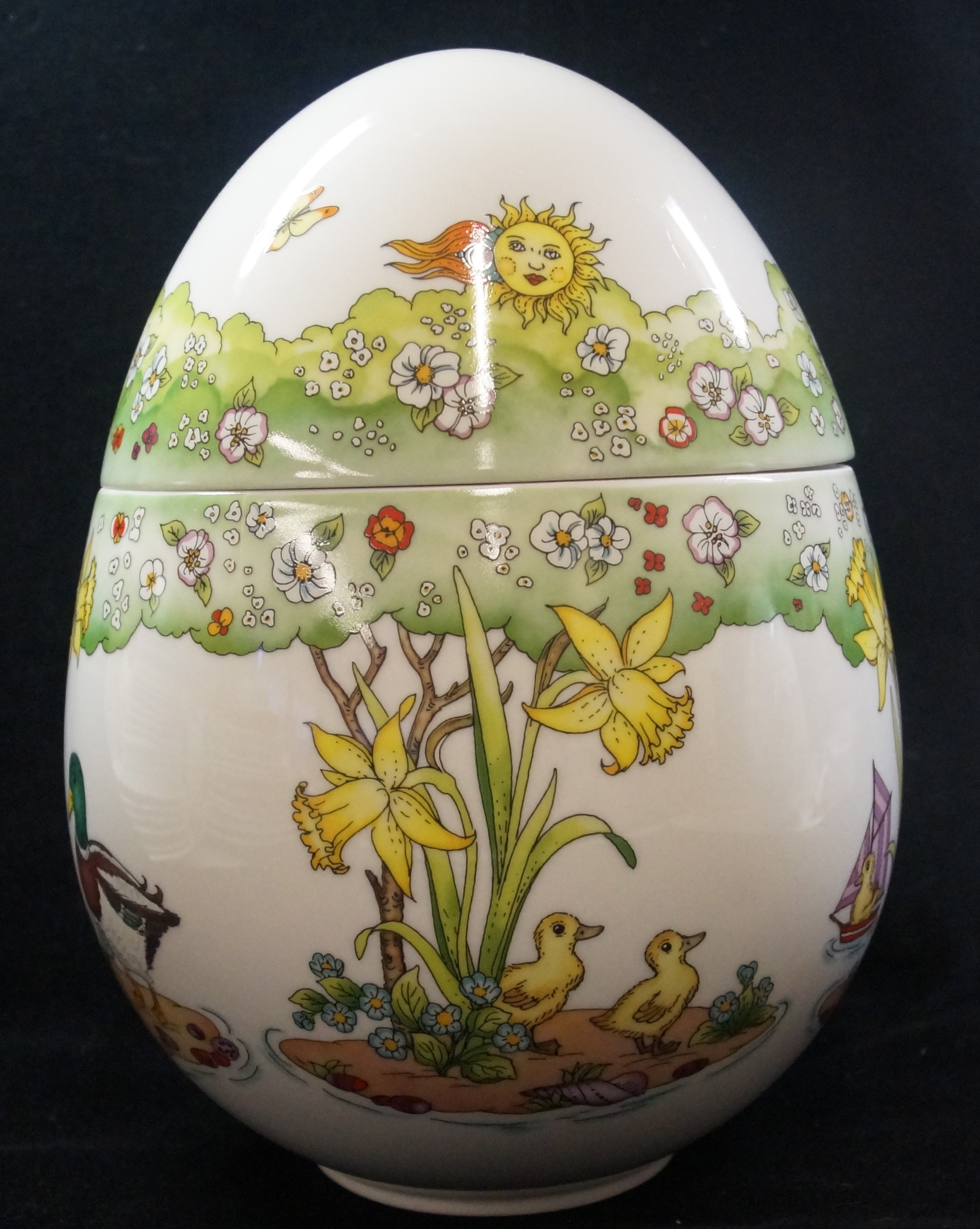 Hutschenreuther Geschenkserie Ostern: XXL Eidose - "Am Ententeich" Höhe: 26 cm; Breite: 16 cm; mit Originalkarton