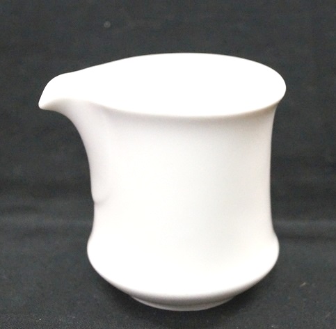 Hutschenreuther Scala Bianca - Weiss - glasiert: Milchkännchen f. 2 Pers., 0,09 ltr. Hutschenreuther Scala Bianca - Weiss - glasiert: Milchkännchen f. 2 Pers., 0,09 ltr.