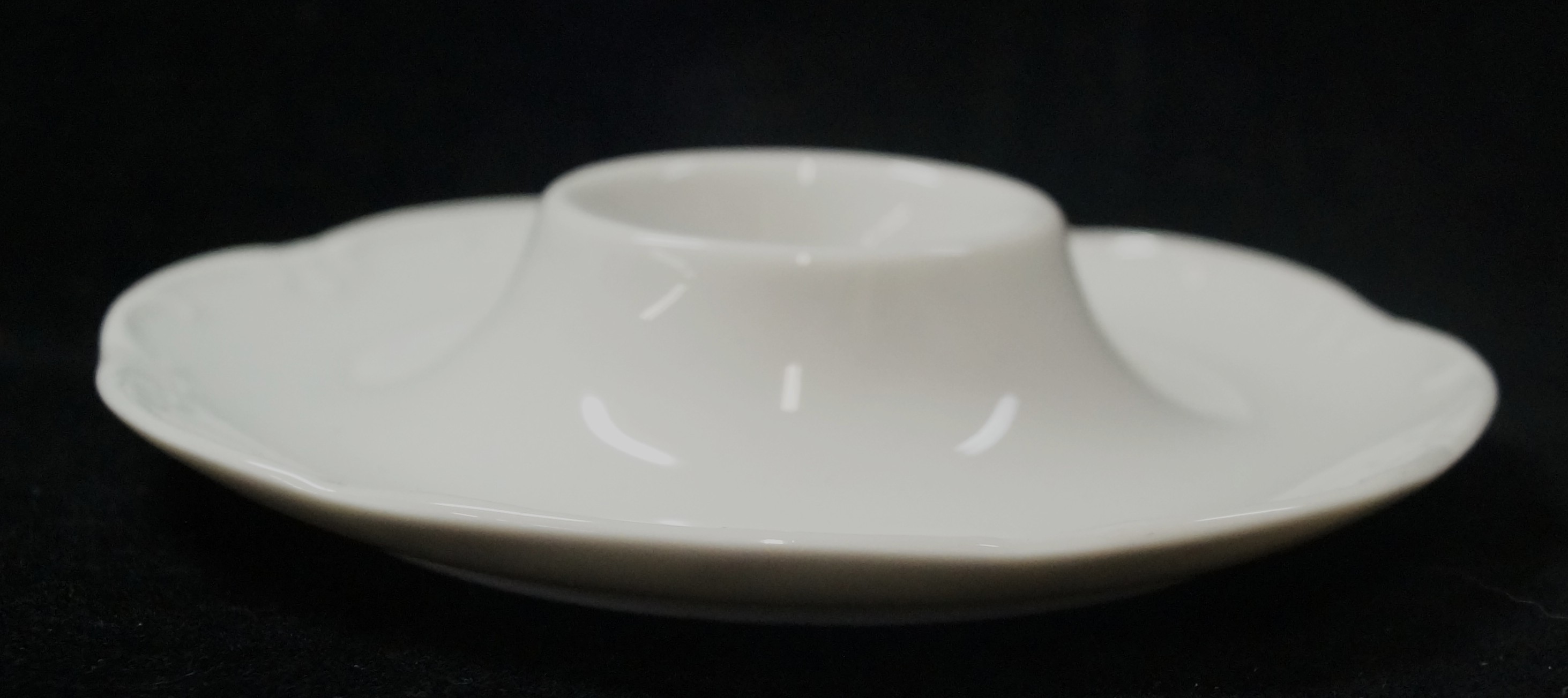 Rosenthal Monbijou Weiss - Weiß: Eierbecher mit festem Teller