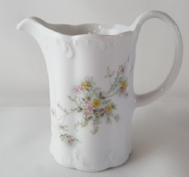 Rosenthal Monbijou Grüne Ranke: Milchkännchen f. 6 Pers. Rosenthal Monbijou Grüne Ranke: Milchkännchen f. 6 Pers.