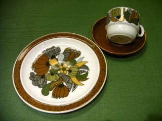 Thomas Kiruna Camargue: Eierbecher mit Ablage Thomas Kiruna Camargue: Eierbecher mit Ablage