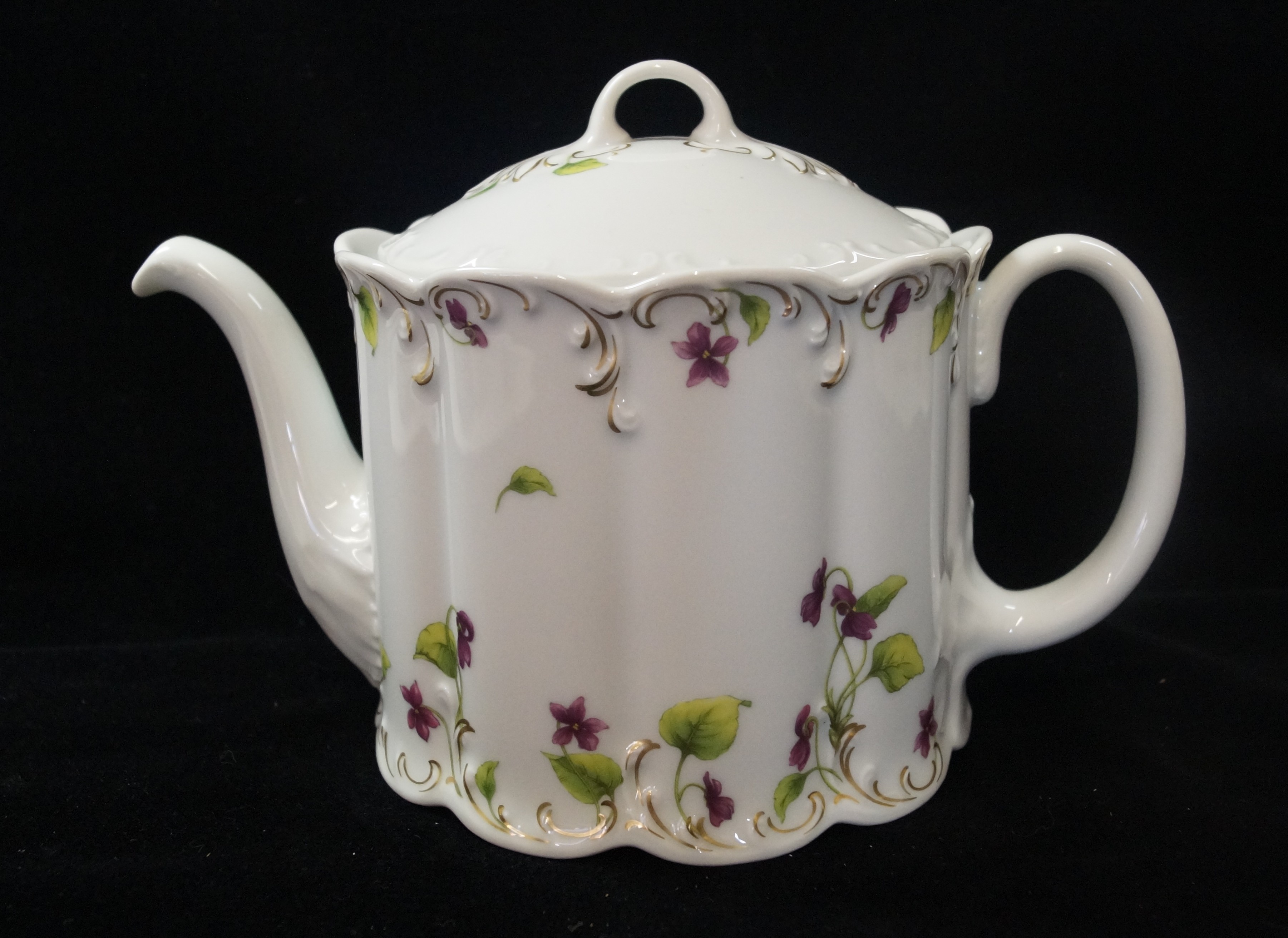 Rosenthal Monbijou Petite Violette: Teekanne f. 6 Personen 0,95 ltr.