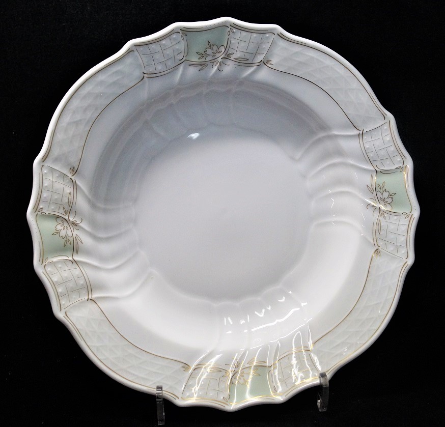 Geschirrtruhe Jutta Simon Hutschenreuther Dresden Collier