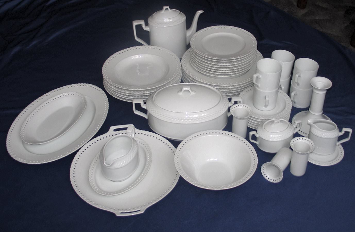 Hutschenreuther Comtesse Weiss - Weiß: Frühstücksteller 20 cm Hutschenreuther Comtesse Weiss - Weiß: Frühstücksteller 20 cm