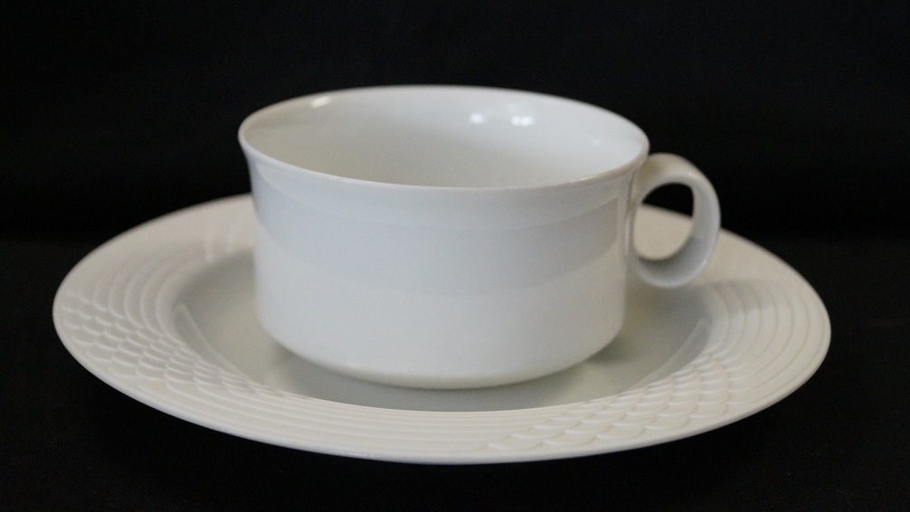 Hutschenreuther Scala bianca - Weiss - glasiert: Teetasse 2-tlg. 0,20 ltr. UT = 17 cm /Teeobere 1. Wahl - Untertassen mit kleinen Fehlern! Hutschenreuther Scala bianca - Weiss - glasiert: Teetasse 2-tlg. 0,20 ltr. UT = 17 cm /Teeobere 1. Wahl - Untertassen mit kleinen Fehlern!